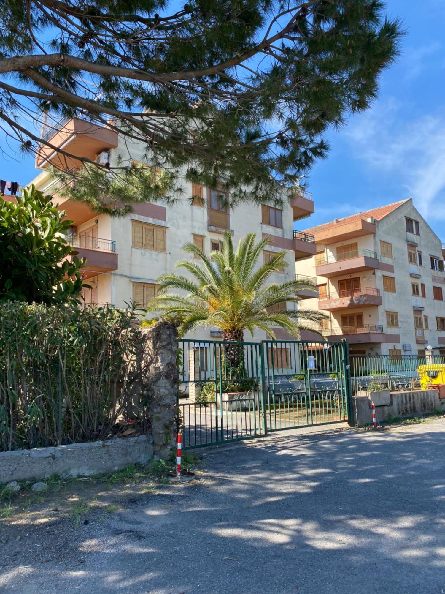 Golfo di Tindari Apartments Falcone Bagian luar foto