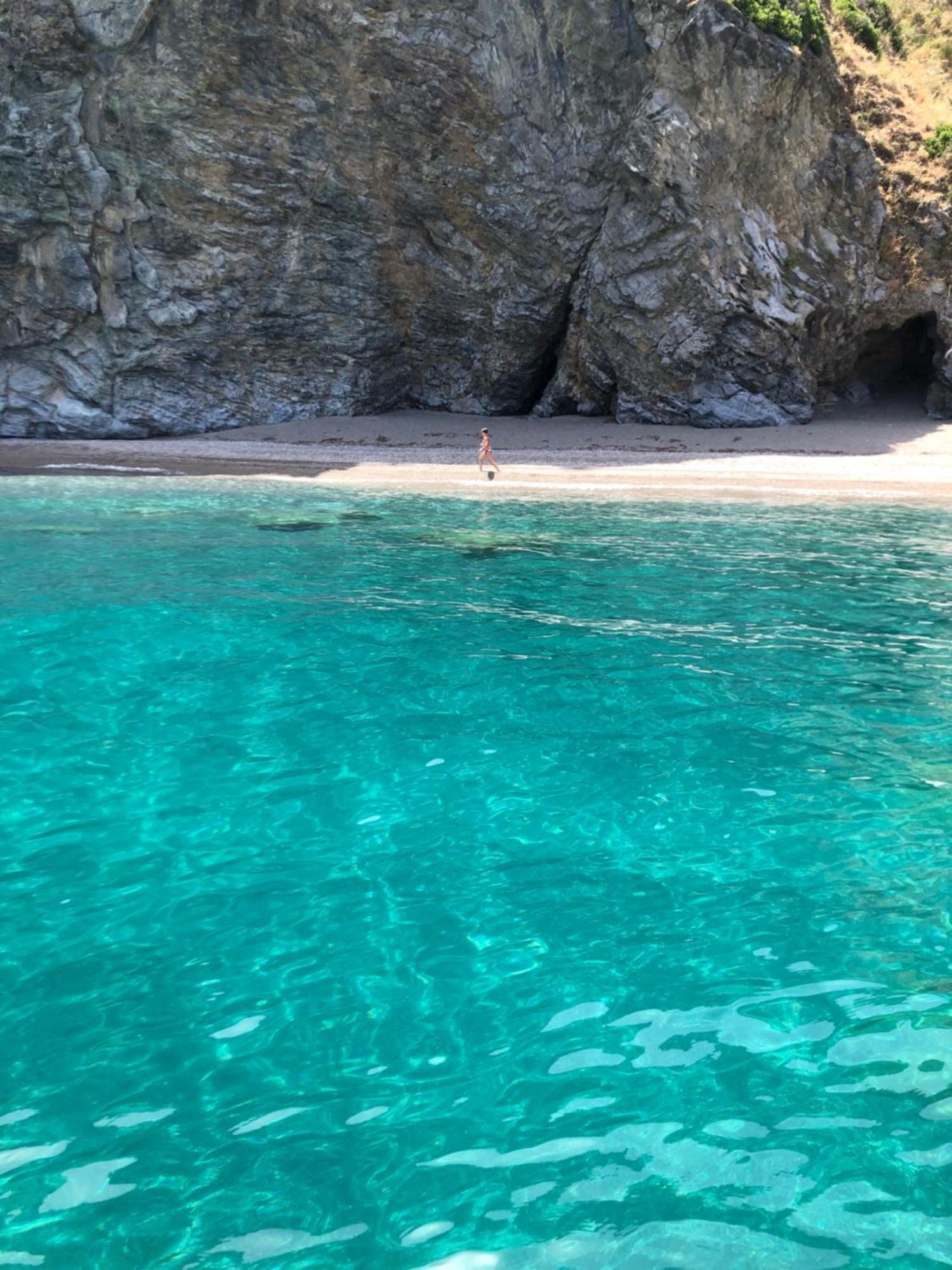 Golfo di Tindari Apartments Falcone Bagian luar foto