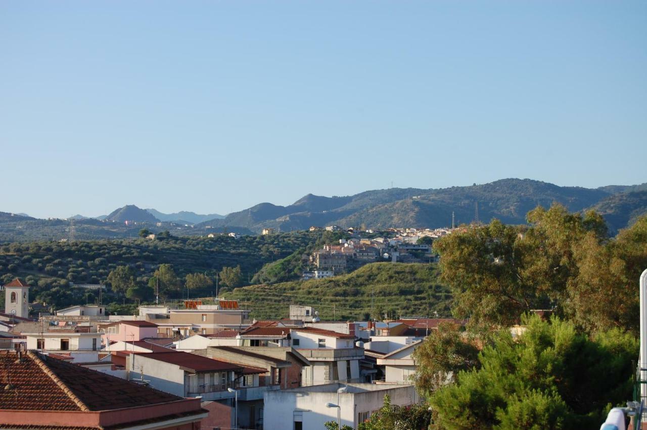 Golfo di Tindari Apartments Falcone Bagian luar foto