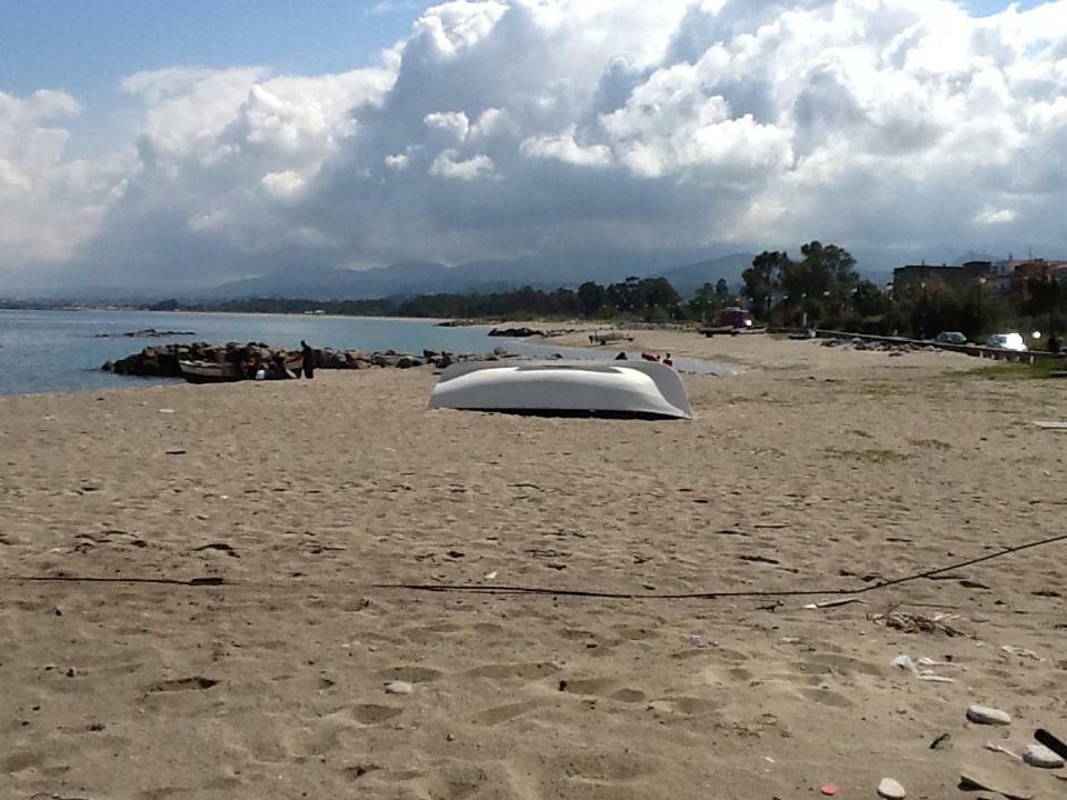 Golfo di Tindari Apartments Falcone Bagian luar foto