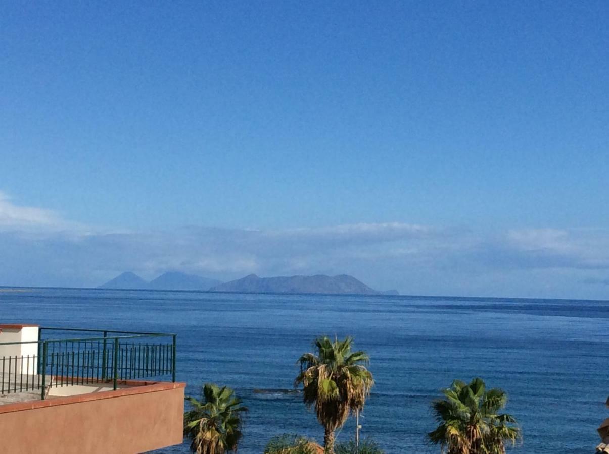 Golfo di Tindari Apartments Falcone Ruang foto