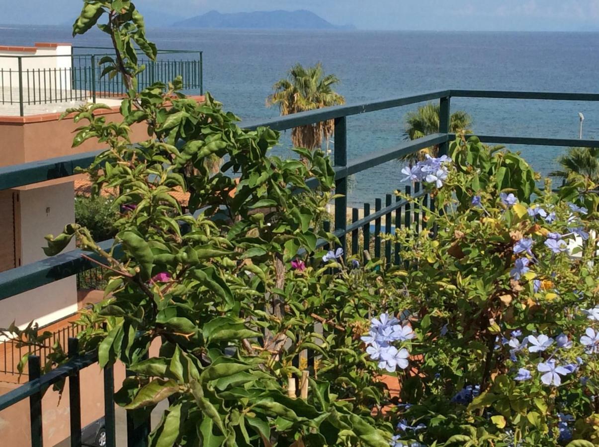 Golfo di Tindari Apartments Falcone Bagian luar foto