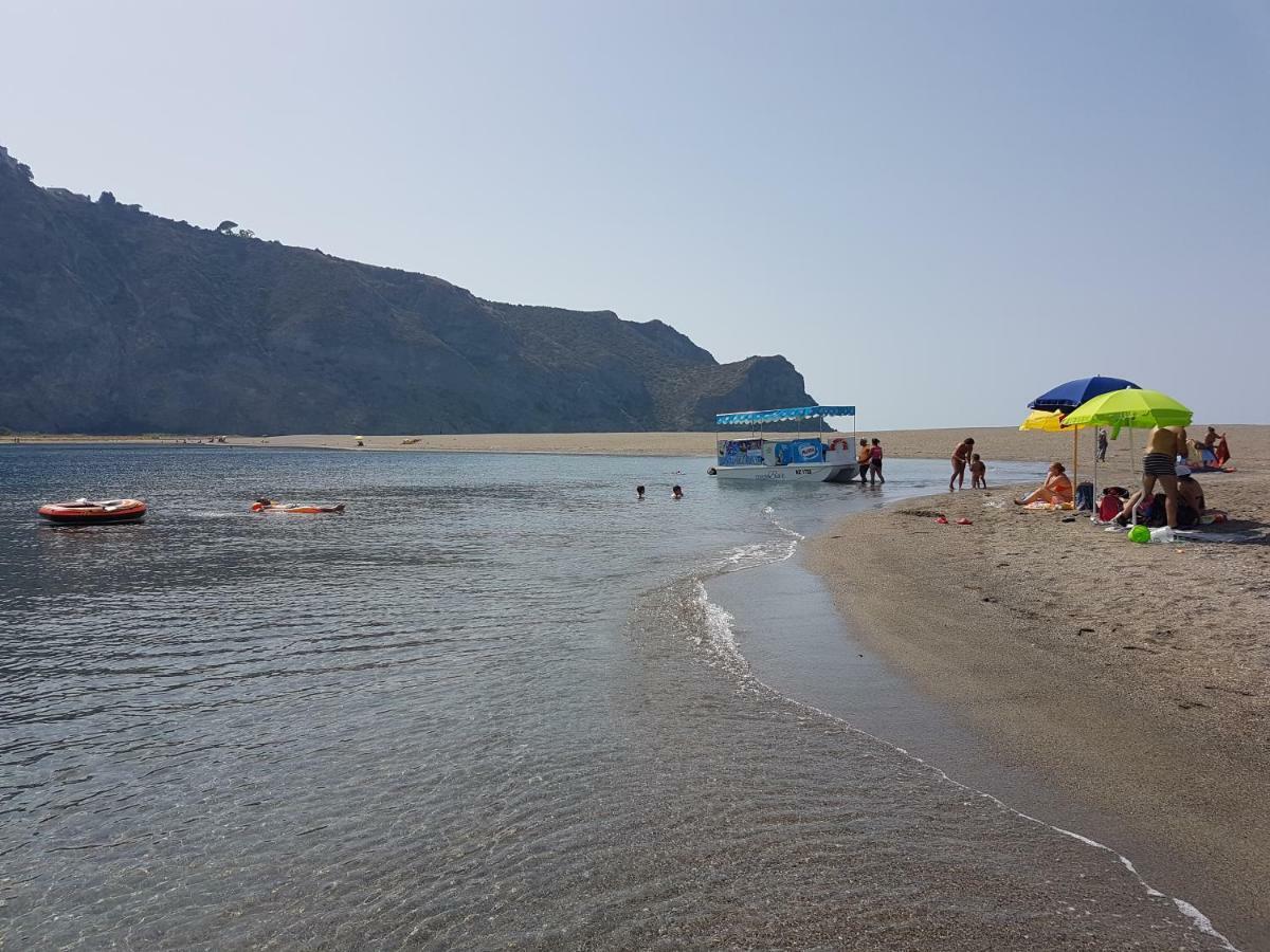 Golfo di Tindari Apartments Falcone Bagian luar foto
